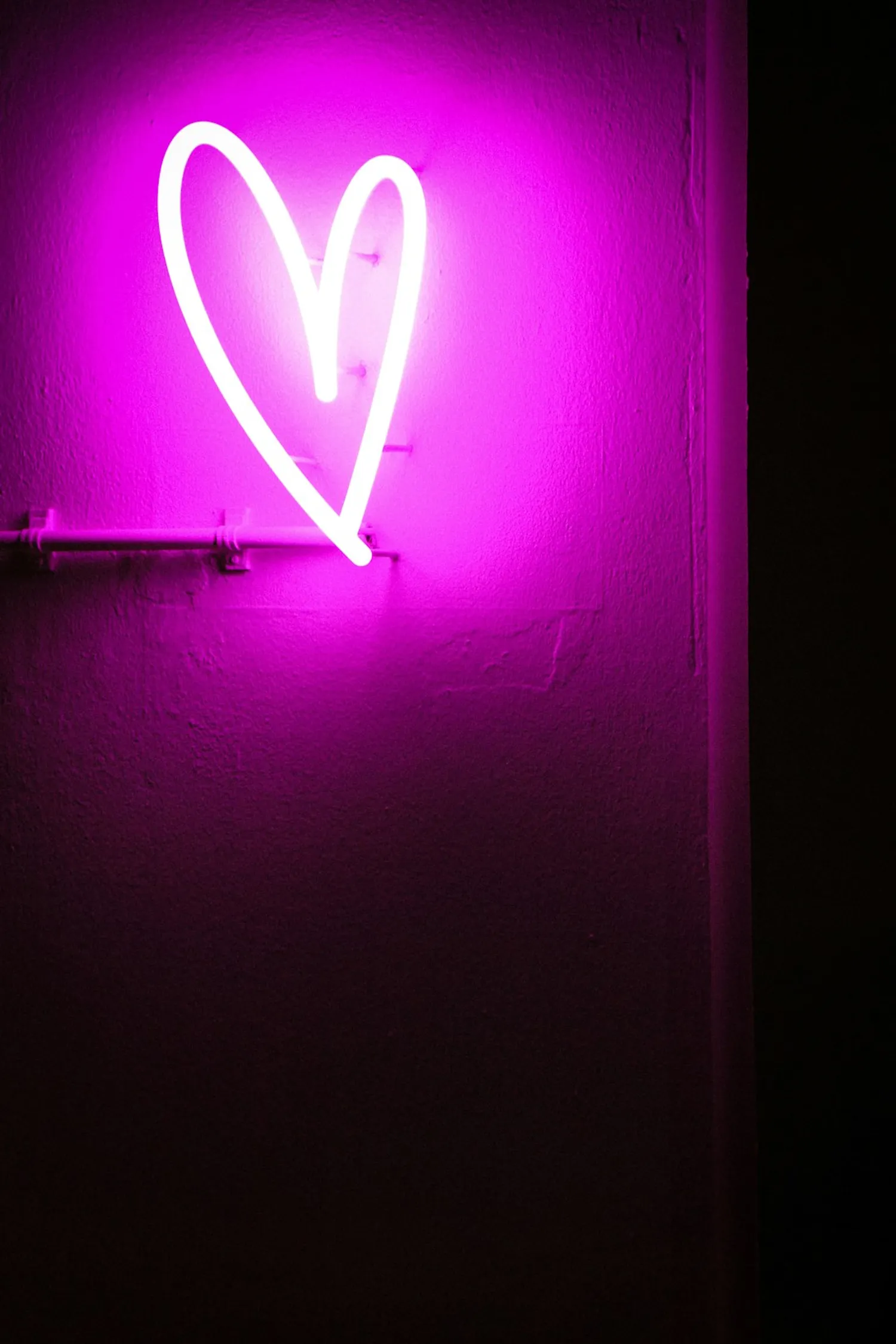 Bold and Bright: The Rise of Neon Accents in Modern Interiors Photo